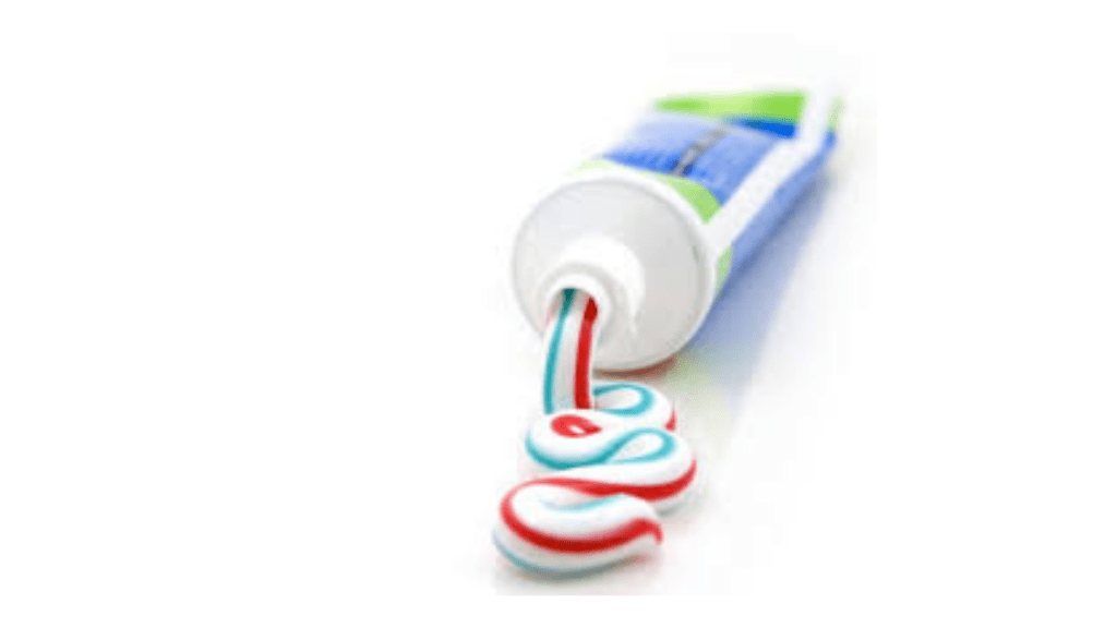 <strong>Toothpaste for sensitive teeth: Where to start</strong><strong></strong> 3 sens2